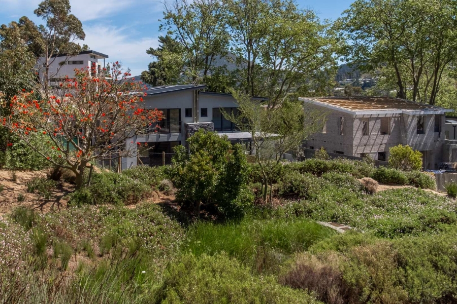 To Let 4 Bedroom Property for Rent in Overkloof Western Cape